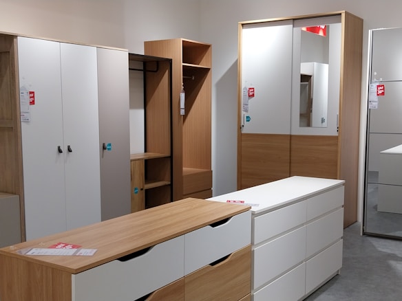 Bedroom storage and furniture setting from Kang Cai's customer case page